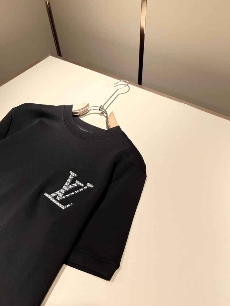 l0vis Vvtt0n t-shirt